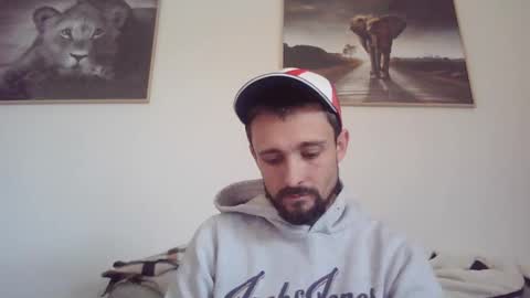 Snapshot of spyco82 chatting on December 21, 8:54 am spyco82 online show from December 21, 8:54 am