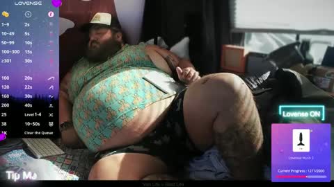 Your Pal Squeaks online show from December 2, 4:09 pm