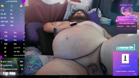 Your Pal Squeaks online show from December 4, 6:50 pm