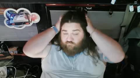 Your Pal Squeaks online show from December 10, 11:40 pm