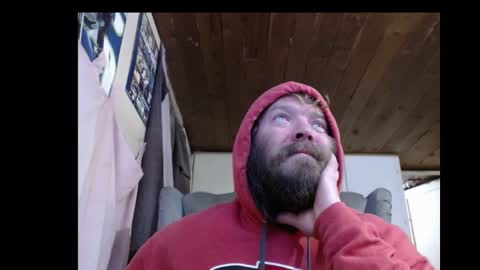 Snapshot of squegly chatting on January 5, 3:43 am Bryan online show from January 5, 3:43 am