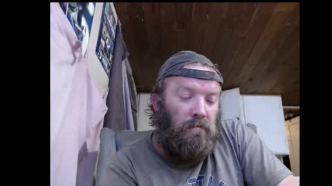 Snapshot of squegly chatting on September 23, 10:40 am Bryan online show from September 23, 10:40 am