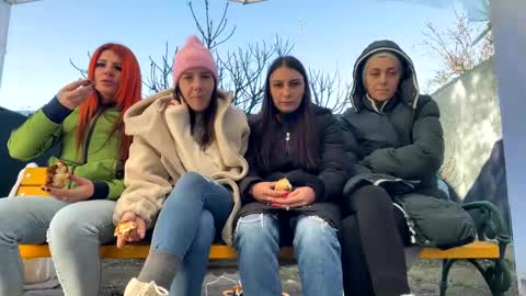 Snapshot of squirt_bunny77 chatting on January 2, 9:22 am My name is Maya Lush is activeThere are legends that in this room all your wishes can come true Private is Open online show from January 2, 9:22 am