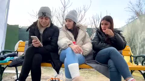 Snapshot of squirt_bunny77 chatting on February 14, 12:57 pm My name is Maya Lush is activeThere are legends that in this room all your wishes can come true Private is Open online show from February 14, 12:57 pm