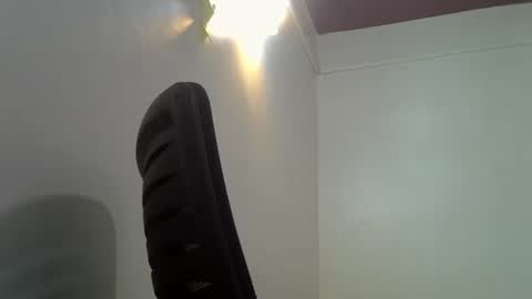 slutty online show from December 13, 9:24 am