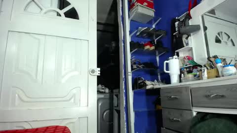 squirter_girl69 online show from April 24, 5:54 am