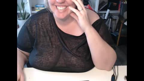 Messi Jessi online show from December 11, 3:26 pm