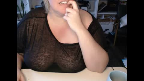 Messi Jessi online show from January 7, 2:19 pm