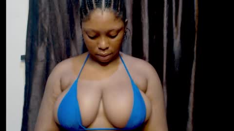 Snapshot of squirtyqueenxx chatting on September 21, 11:39 pm gold online show from September 21, 11:39 pm