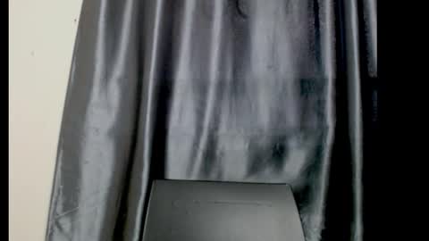 Snapshot of squirtyqueenxx chatting on October 7, 3:31 pm gold online show from October 7, 3:31 pm