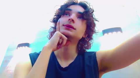 ethan online show from October 4, 2:04 pm