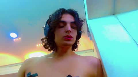 ethan online show from November 1, 1:57 pm