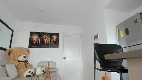 ANDR online show from February 7, 9:15 pm