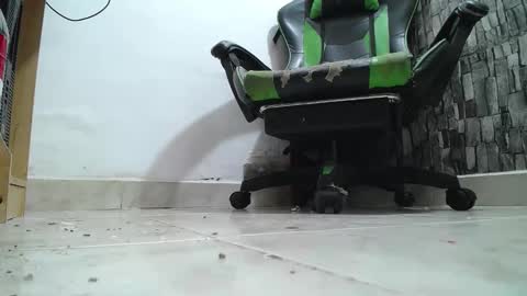 sr master cum its my old account online show from April 18, 1:42 am