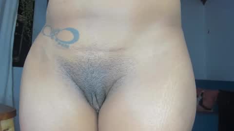 Snapshot of srsexy98 chatting on January 17, 12:42 am srsexy98 online show from January 17, 12:42 am