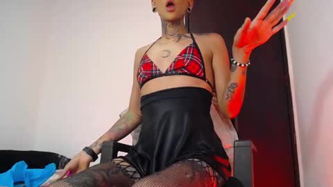 Srta. Fox online show from September 16, 11:55 am