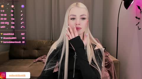 Snapshot of ssashagarter chatting on December 6, 6:15 am Alexandra online show from December 6, 6:15 am