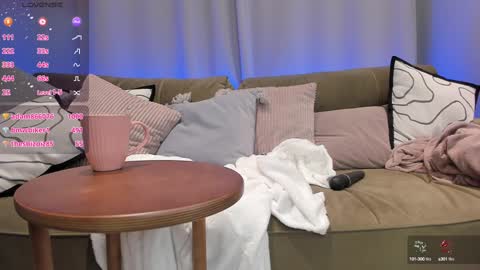 Snapshot of ssashagarter chatting on January 31, 9:05 pm Alexandra online show from January 31, 9:05 pm