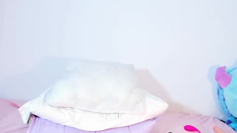 caroline massari online show from January 29, 1:05 am