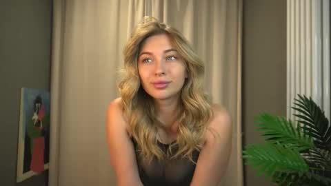 Snapshot of sssecretgirlfriend chatting on September 9, 9:14 pm Kate online show from September 9, 9:14 pm