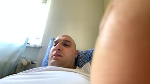 Snapshot of sta13 chatting on March 2, 7:32 am sta13 online show from March 2, 7:32 am