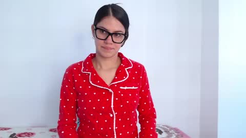 Snapshot of stacey_taylor7 chatting on May 1, 12:32 pm stacey_taylor7 online show from May 1, 12:32 pm