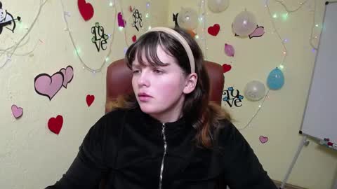 Snapshot of staceylex chatting on February 2, 6:15 am Stacey online show from February 2, 6:15 am