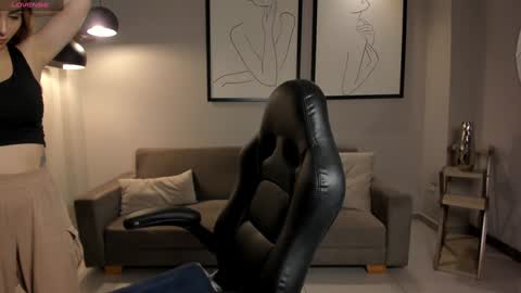 Stacy Woods online show from December 24, 10:55 am