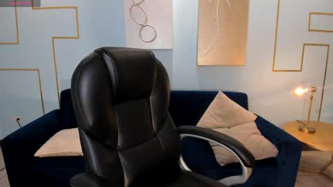 Stacy Woods online show from January 4, 10:38 am