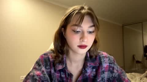 Elli online show from February 19, 3:08 pm