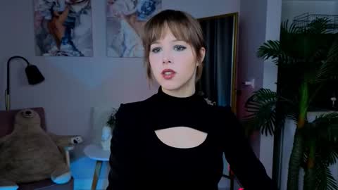 Stacy online show from October 18, 2:18 pm