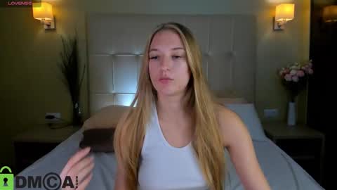 Stacy Mon Tue Wed Thu Fri Sun GMT GMT 3 1000am - 0400pm  online show from September 19, 9:11 am