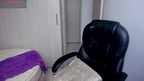 Stacy Conner online show from March 3, 8:15 pm