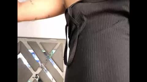 Snapshot of stan_blu chatting on November 13, 9:19 am stan_blu online show from November 13, 9:19 am