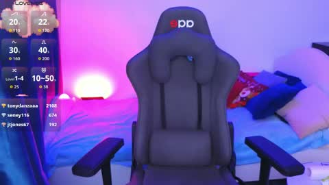 Madison online show from April 16, 9:39 pm