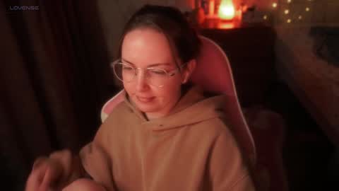 Snapshot of star_shopping chatting on November 24, 9:03 pm Alice online show from November 24, 9:03 pm