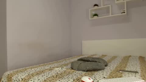 Snapshot of starfoxxxy1 chatting on February 14, 7:38 am Your fav Misteress and lover online show from February 14, 7:38 am