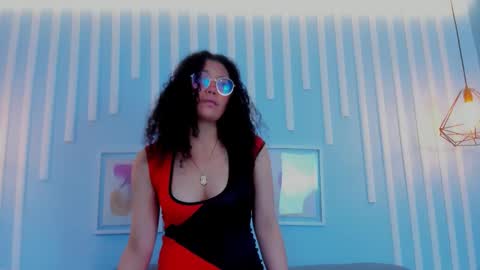 Snapshot of starkjoness chatting on October 14, 12:50 pm Stark Jones online show from October 14, 12:50 pm