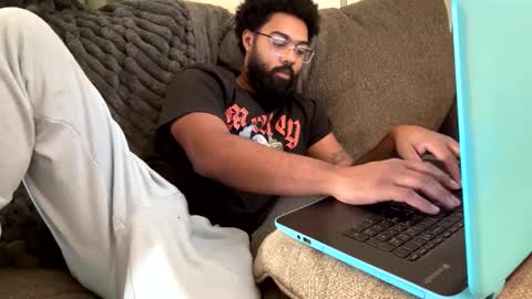 Snapshot of starr3095 chatting on December 2, 3:47 pm starr3095 online show from December 2, 3:47 pm