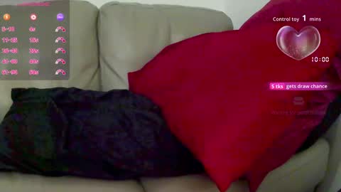 StarVixen1111 online show from September 22, 3:41 am