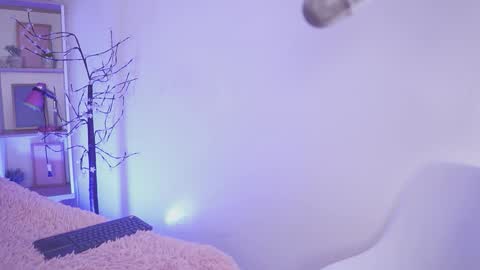 Yoko online show from February 3, 6:46 pm