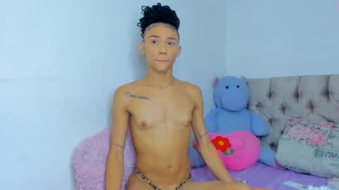 stassiebell online show from December 28, 7:11 am