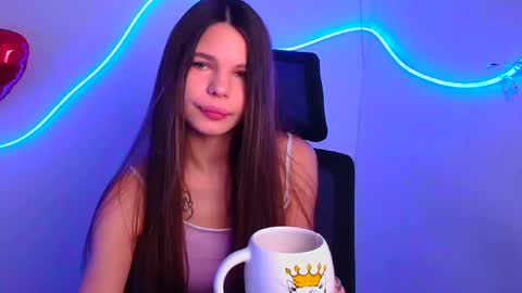 Snapshot of stasy_milk chatting on February 25, 7:09 am Stasy online show from February 25, 7:09 am