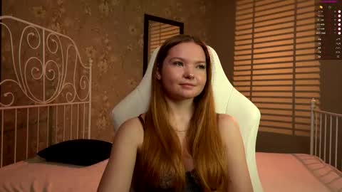 Snapshot of stayin_alive_ chatting on November 25, 3:50 am Angela - our tg channel online show from November 25, 3:50 am