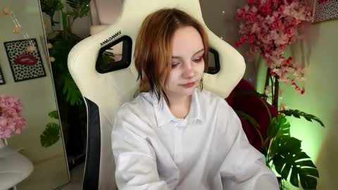 MONICA online show from November 5, 1:55 pm