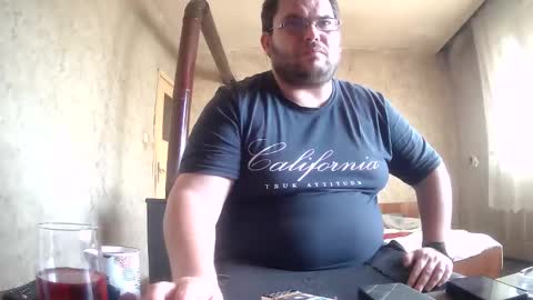 Snapshot of stefan90pt chatting on October 25, 10:34 am Stefan online show from October 25, 10:34 am