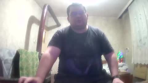 Snapshot of stefan90pt chatting on November 30, 3:10 am Stefan online show from November 30, 3:10 am