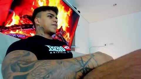 Snapshot of stefan_macallan chatting on November 29, 1:30 am Macallan online show from November 29, 1:30 am