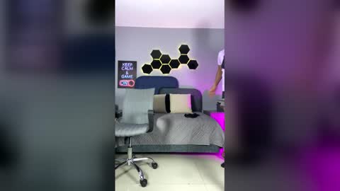 StefanFord online show from February 16, 6:48 pm