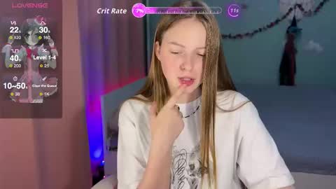 Snapshot of stefaniyaaa chatting on November 18, 6:34 pm stefa online show from November 18, 6:34 pm